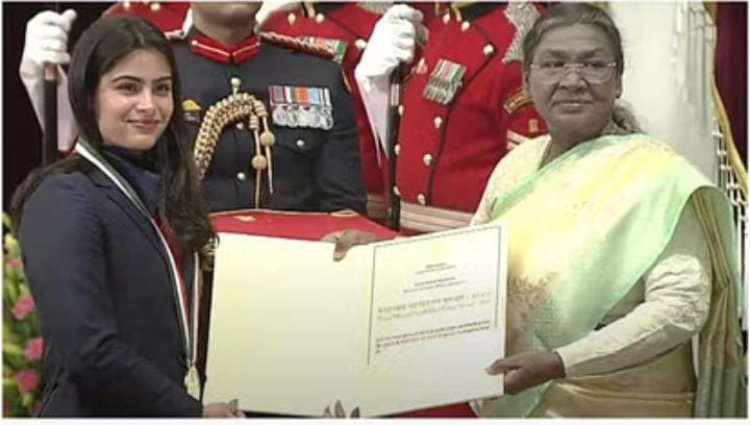 राष्ट्रपति द्रोपदी मुर्मू ने खेल पुरस्कार विजेताओं को किया सम्मानित