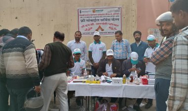 पीएनबी आरसेटी द्वारा नि:शुल्क मोबाइल रिपेयरिंग कैंप का आयोजन