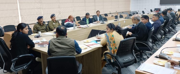 जिला कलक्टर की अध्यक्षता में जिला पर्यावरण समिति की बैठक आयोजित