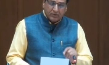 विकास कार्यों के लिए चूरू विधायक ने विधानसभा में उठाए प्रश्न