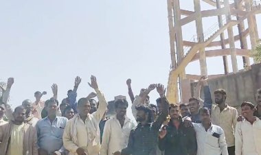 पेयजल संकट से गुस्साए लोगों का प्रदर्शन, लाईनमेन बदलने की मांग