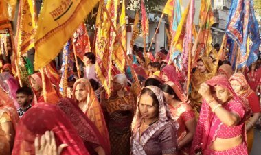 श्याम बाबा के वार्षिकोत्सव पर निकाली शोभायात्रा 