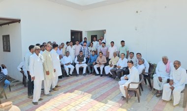 तारानगर विधायक नरेन्द्र बुड़ानिया ने की रामा श्यामा, कार्यकर्ताओं से हुए रूबरू