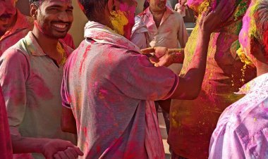 विधायक धनखड़ को दी होली की शुभकामनाएं 