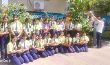 कैम्ब्रिज स्कूल ने दिखाई मिसाल, गर्मियों में पक्षियों के लिए लगाए परिंडे, बच्चों को बांटे 21 सकोरे