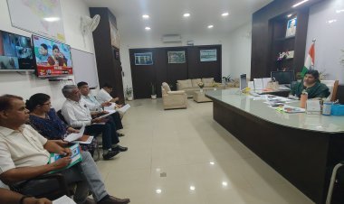 जिला कलक्टर शुभम चौधरी ने राजस्व अधिकारियों के साथ बैठक कर राजस्व संग्रहण में तेजी लाने के दिए निर्देश