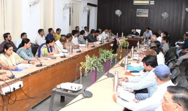 जनसमस्याओं के समाधान में विभागीय समन्वय आवश्यक: जिला कलक्टर शुभम चौधरी