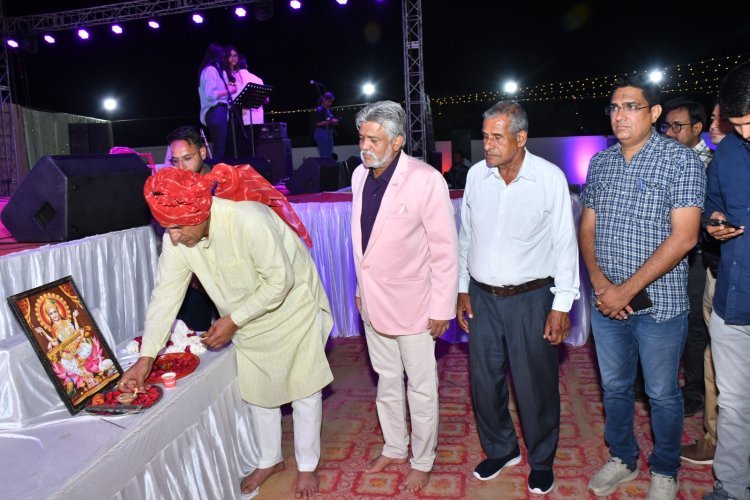 डॉक्टर चिकित्सा को पेशा न मानकर पीड़ित मानव की सेवा भावना से कार्य करें: सहारण 
