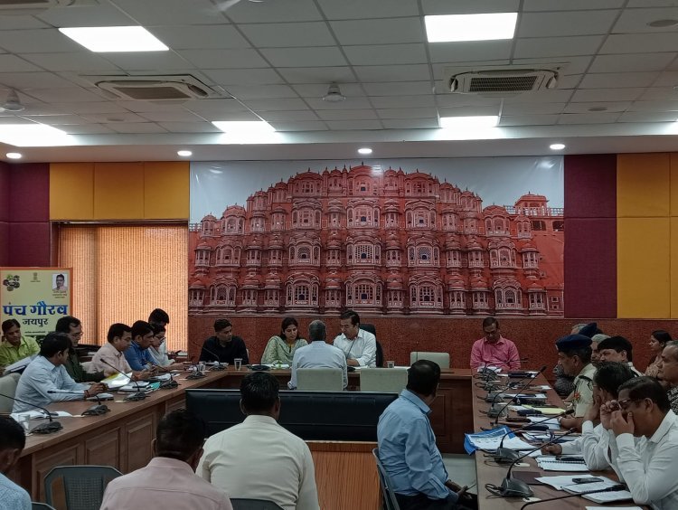 25 साल से लंबित भविष्य निधि भुगतान से शिक्षिका को राहत, जनसुनवाई में 199 मामलों की सुनवाई