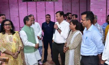 जामुन का पेड़' नाटक में सरकारी सिस्टम पर व्यंग्य: प्रेस क्लब में मंचन, भाजपा प्रदेशाध्यक्ष मदन राठौड़ बोले- प्रशासन को देखना चाहिए ये नाटक