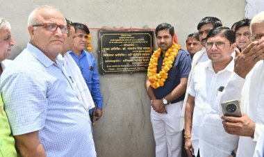 मोहलड़िया में विकास कार्यों का उद्घाटन एवं बिचपुरी में शीतला माता की सवामणी में शामिल हुए भाजपा नेता मोहित यादव