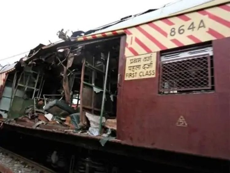 मुंबई 2006 सीरियल ट्रेन ब्लास्ट केस: सभी 12 आरोपी हाईकोर्ट से बरी, 19 साल बाद आया फैसला