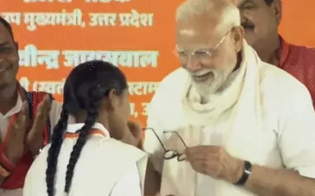 काशी में पीएम मोदी का सिंदूरी संकल्प पूरा: महादेव को समर्पित किया ऑपरेशन सिंदूर, 2200 करोड़ की योजनाएं लॉन्च