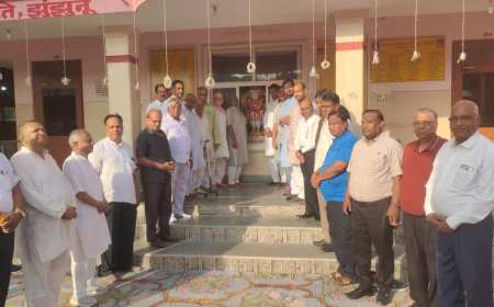 झुंझुनूं में अग्रवाल समाज समिति द्वारा अग्र ध्वजारोहण, दीप प्रज्ज्वलन एवं सम्मान कार्यक्रम से महाराजा अग्रसेन जयंती महोत्सव-2025 का भव्य आगाज