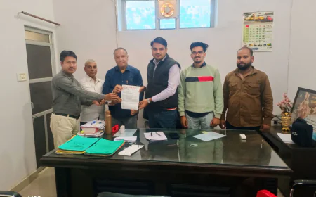 अतिक्रमण पर चुप क्यों है पालिका प्रशासन?  सड़कों पर कब्जा, बढ़ता खतरा,व्यापारियों ने जताया रोष