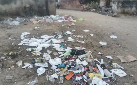 सांसद खेल महोत्सव में अव्यवस्था चरम पर मैदान गंदगी से पट खिलाड़ियों का मनोबल चकनाचूर