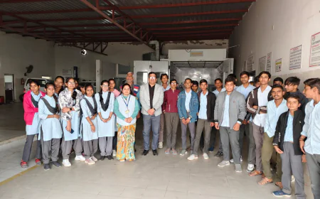 शैक्षिक भ्रमण दल ने किया इन्डस्ट्रियल एरिया का भ्रमण