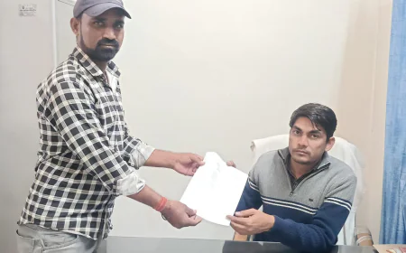 सहायक अभियंता को दी फिर से धरने की चेतावनी