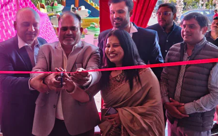 शहर में इंटरनेशनल ब्राण्ड नाथुज स्वीट्स का शुभारंभ