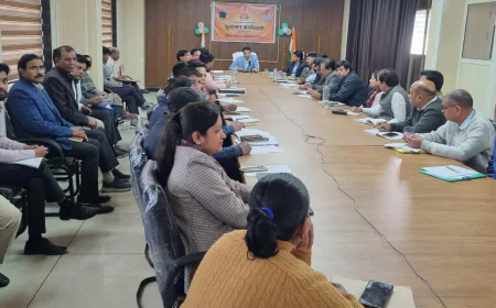 सुशासन कार्यशाला का हुआ आयोजन  जिला कलक्टर की अध्यक्षता में आयोजित हुई सड़क सुरक्षा समिति की बैठक