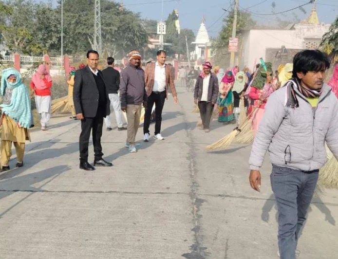 नगर परिषद द्वारा सरकार के दो वर्ष पूर्ण होने पर व्यापक स्वच्छता अभियान