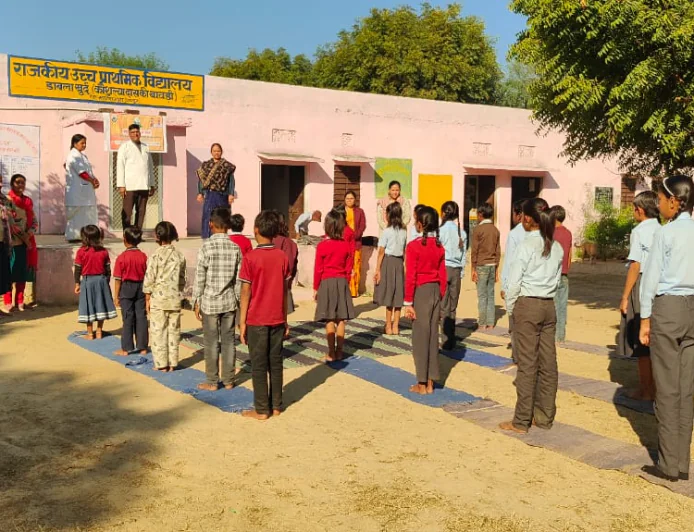 डाबला बुजुर्ग कौशल्या दास की बावड़ी के स्कूल में स्वास्थ प्रबोधन(स्वस्थ जीवन शैली) का हुआ आयोजन