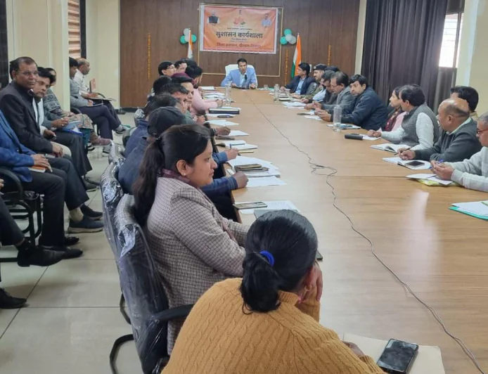 सुशासन कार्यशाला का हुआ आयोजन  जिला कलक्टर की अध्यक्षता में आयोजित हुई सड़क सुरक्षा समिति की बैठक