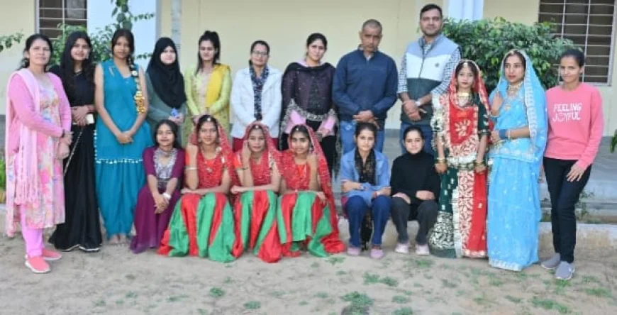 एकल नृत्य प्रतियोगिता में छात्रा श्रद्धा सोनी ने बाजी मारी