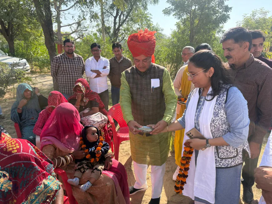 मण्डावा विधानसभा क्षेत्र में सरकार के दो वर्ष पूर्ण होने के उपलक्ष्य में चुडैला नांद हसासर लुटटु कोलिण्डा में पहुंचा सरकार का रथ 