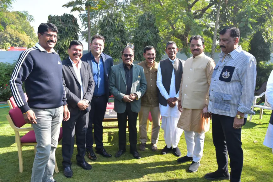 उपमुख्यमंत्री प्रेमचंद बैरवा ने फैशन एक्सपो 2026 का पोस्टर विमोचन किया