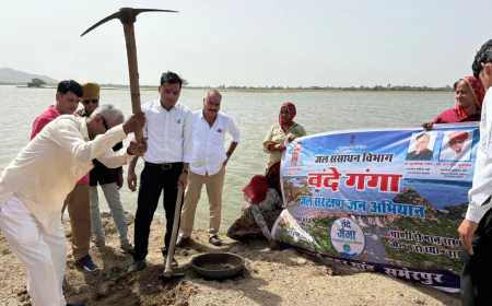 “बांध में उतरे अफसर, किसानों ने उठाई गाद… सुमेरपुर में जल बचाने की जंग बनी जनक्रांति”
